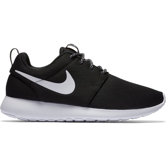 Sold through email. Brand New Nike Roshe Ones - Picture 2 of 4
